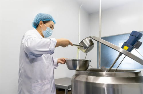 盛夏草原乳飘香，乌兰毛都诚邀品鉴之旅